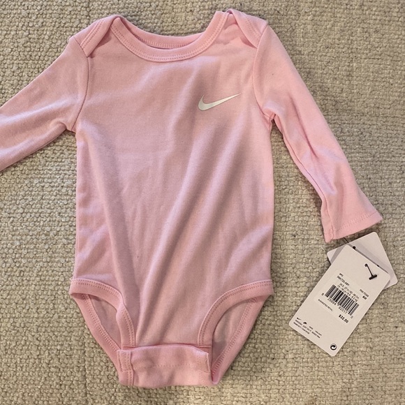 Nike 3 piece jogger set - Picture 4 of 4